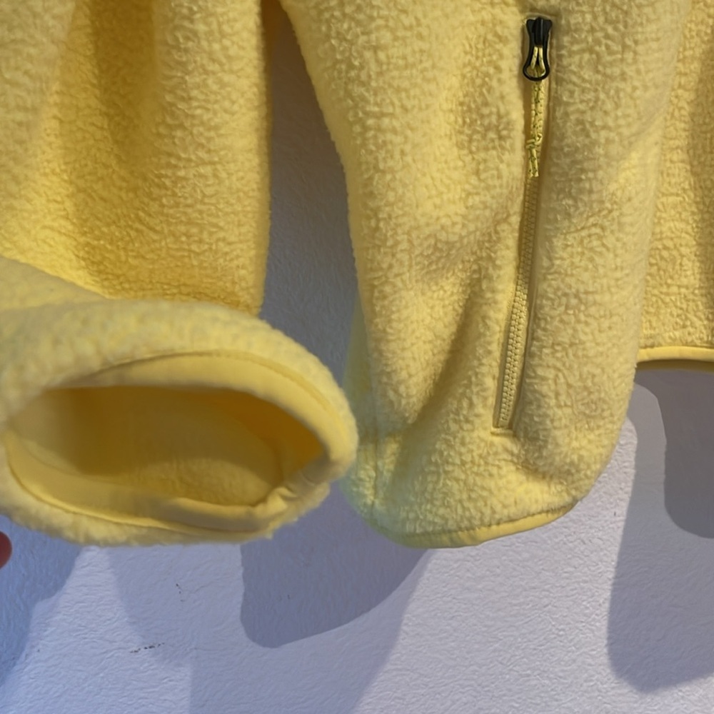 NWOT Marmot ‘94 E.C.O. Recycled Fleece Pullover, Bright Yellow, Size XL - Picture 8 of 10